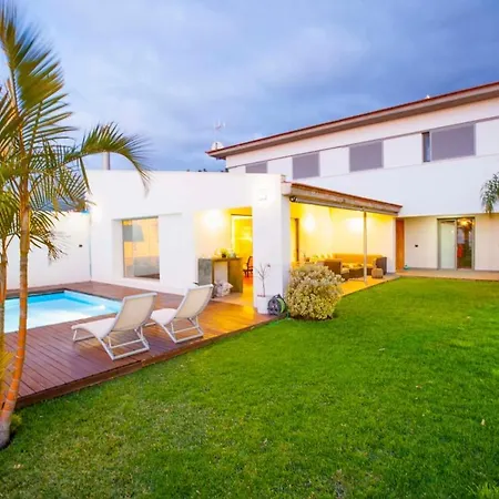 Villa Luxurious In With Pool And Great Views *