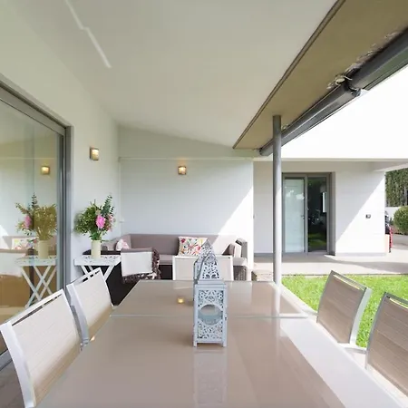 Luxurious In With Pool And Great Views *
