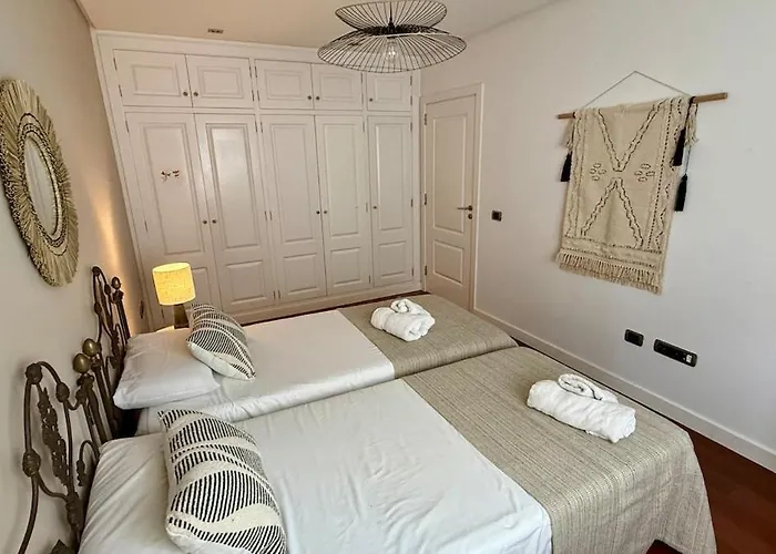 Villa Luxurious In With Pool&great Views